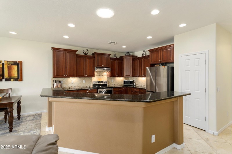 13-Kitchen