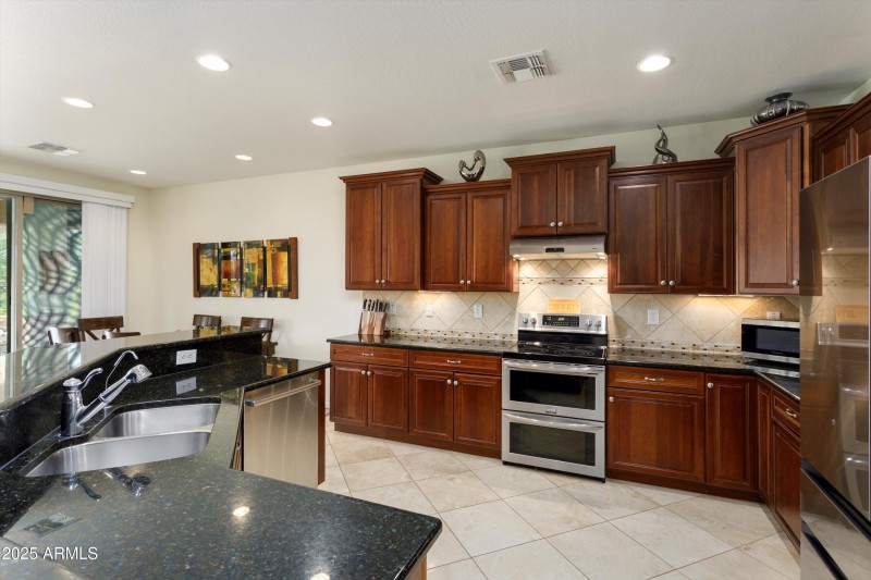 14-Kitchen
