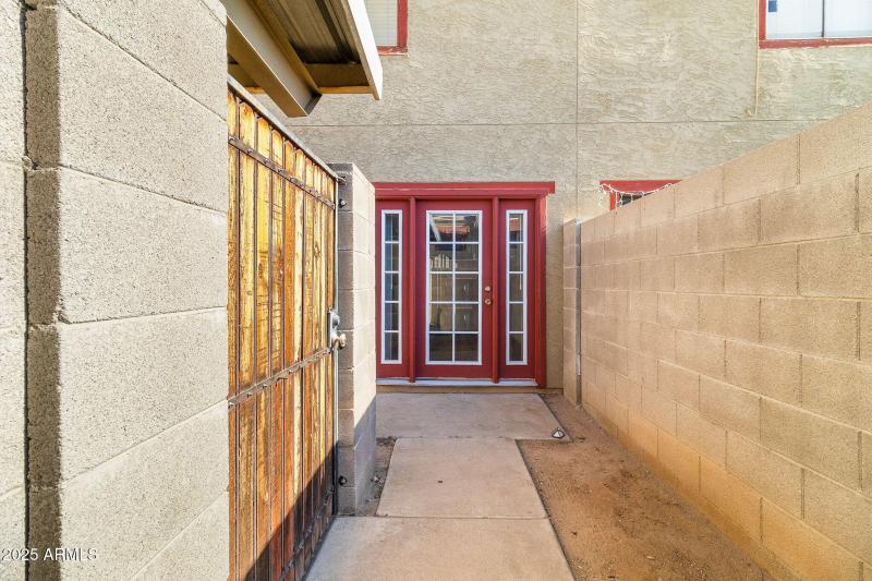 5-web-or-mls-8C9A1102