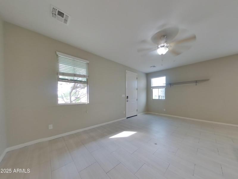 1_pc_xjF8nHFQJ3_rMB7mQO1v8_layout_1