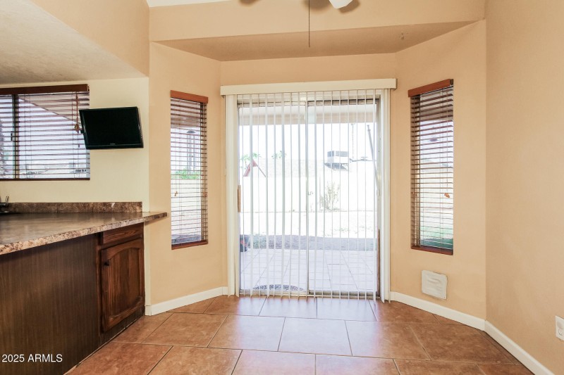7-photo-Dining-Room