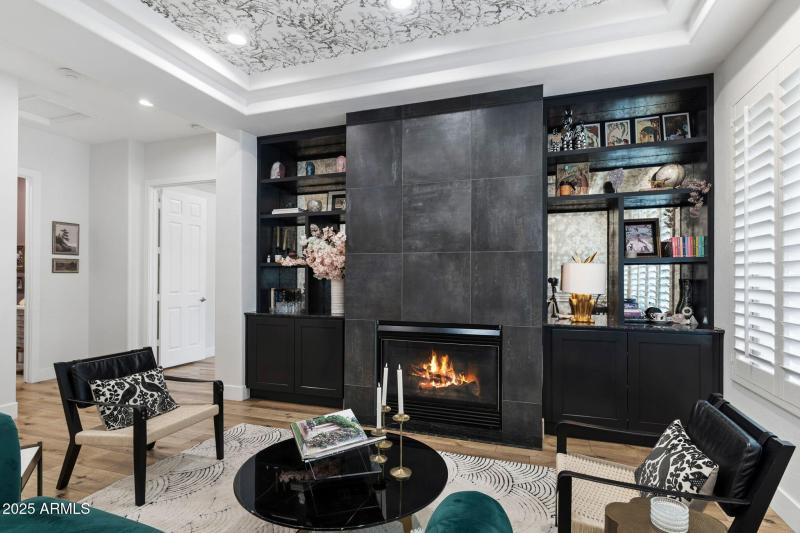 10__4636 E Carriage Ct