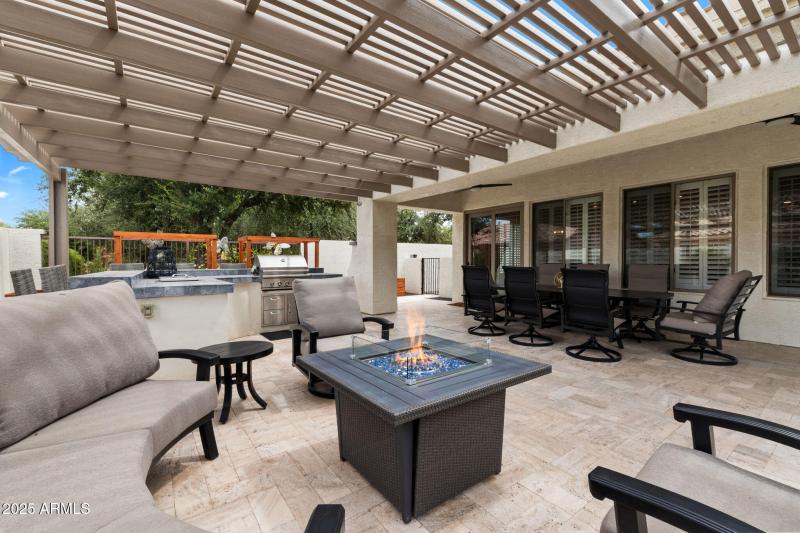 30__4636 E Carriage Ct