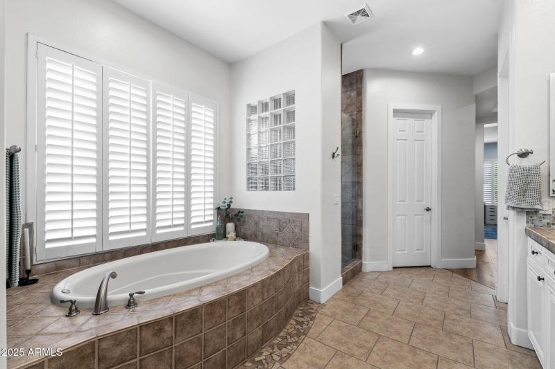 41__4636 E Carriage Ct