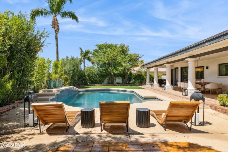 43-web-or-mls-16213-n-63rd-pl