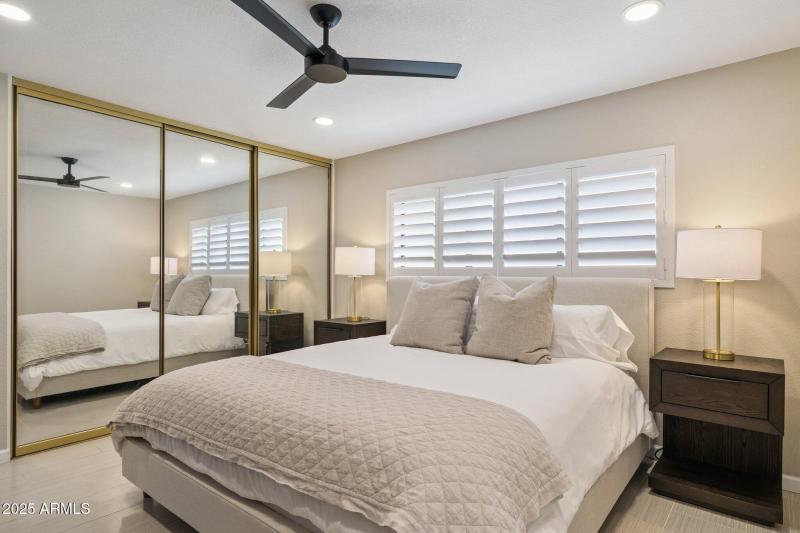 31-web-or-mls-16213-n-63rd-pl