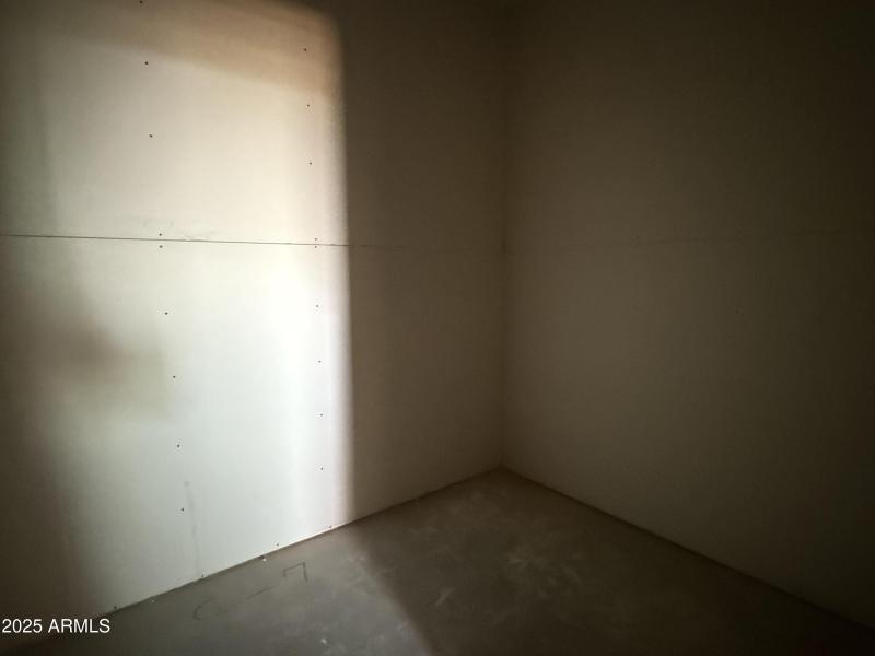 12.primarycloset