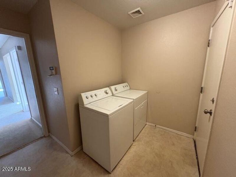 653 Kingman washer-dryer