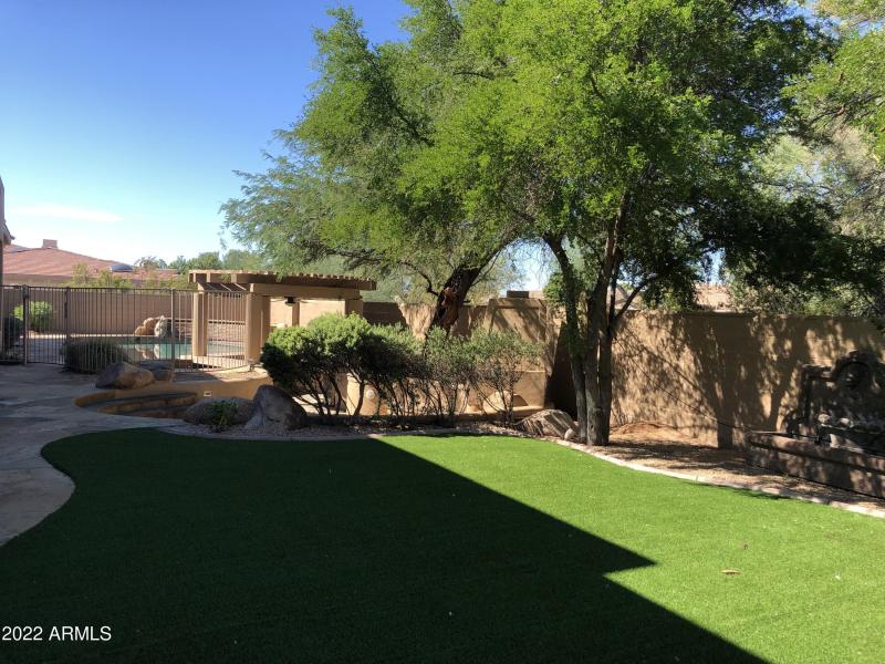 92C95819-F0C0-4B04-AEC6-94AC7C6BFF95