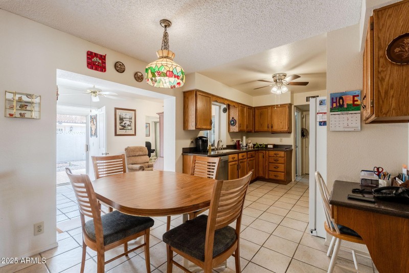 Dining option off kitchen