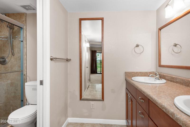 20-7910-E-Thomas-Unit-222-20