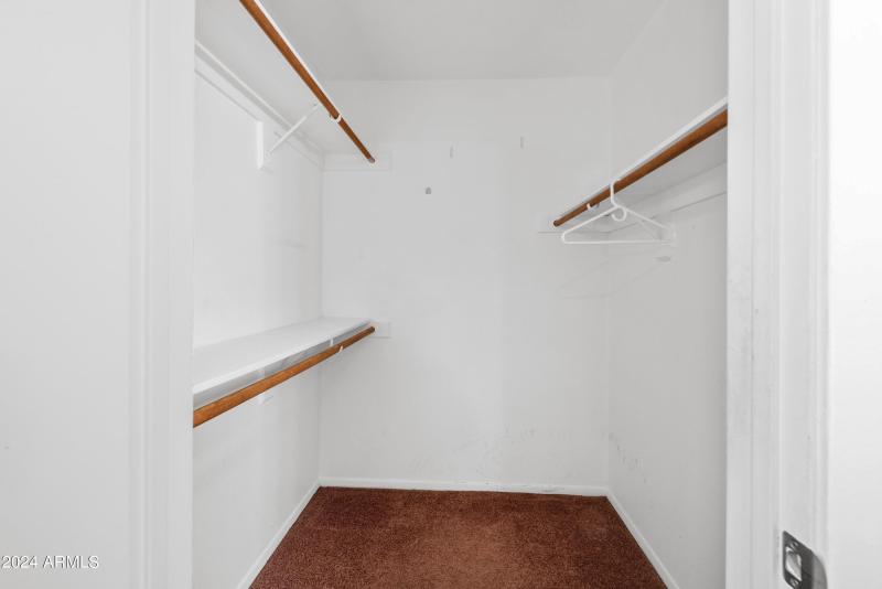 23-7910-E-Thomas-Unit-222-23