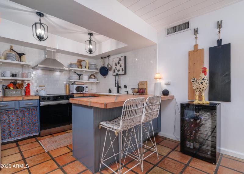 Listings_4540_N_44thSt_Unit21_Images-18