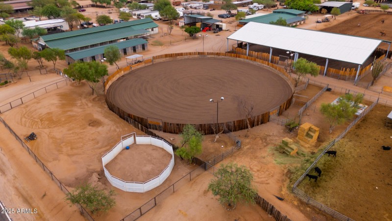 Round Arena