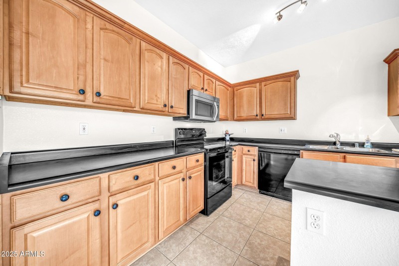 7500 E Deer Valley Rd-13