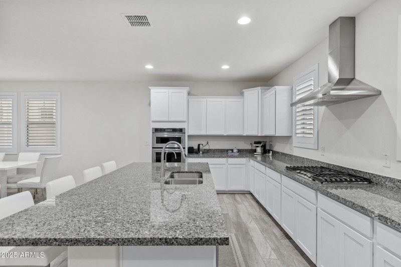 1201 S Tumbleweed Ln