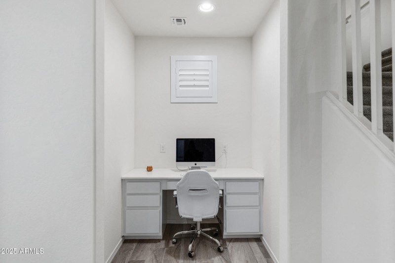 1201 S Tumbleweed Ln