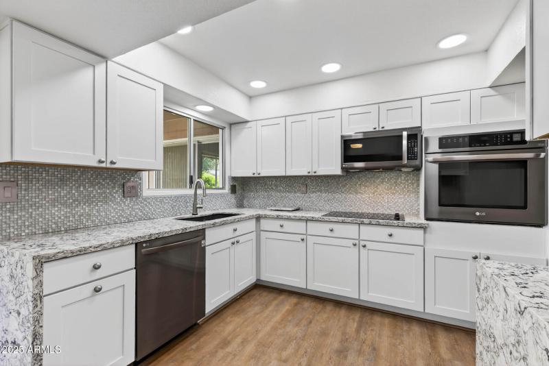 28_12546_W_Seneca25_mls