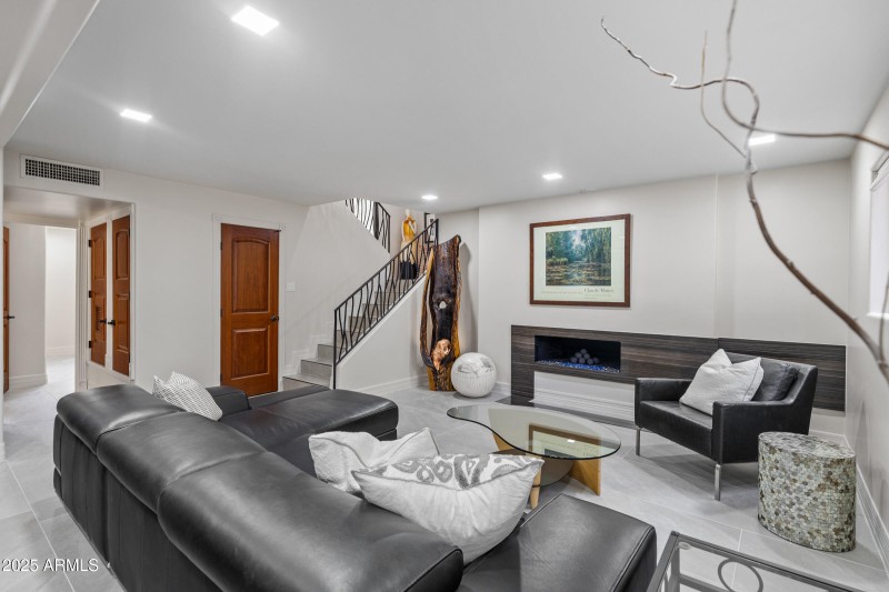 Great Room with Fireplace