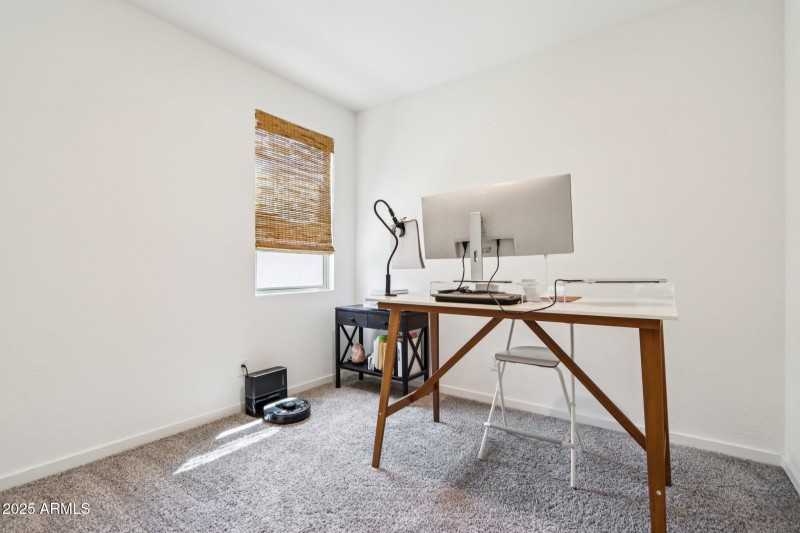 19-web-or-mls-W Sunland Dr-S0609-019