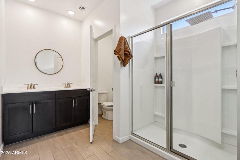 29-web-or-mls-W Sunland Dr-S0609-029