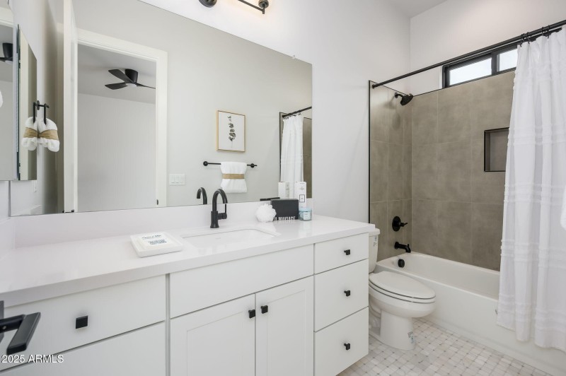 22-web-or-mls-RunawayBay-16