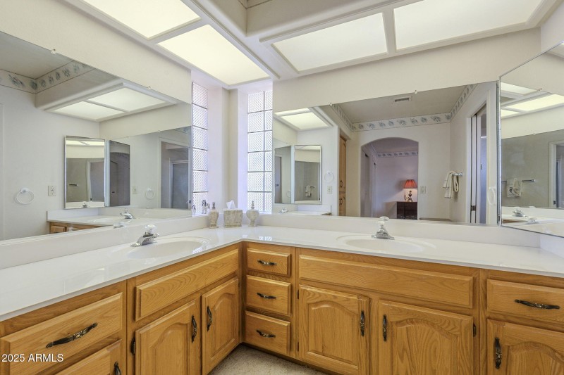 Primary Bathroom, dual vanity