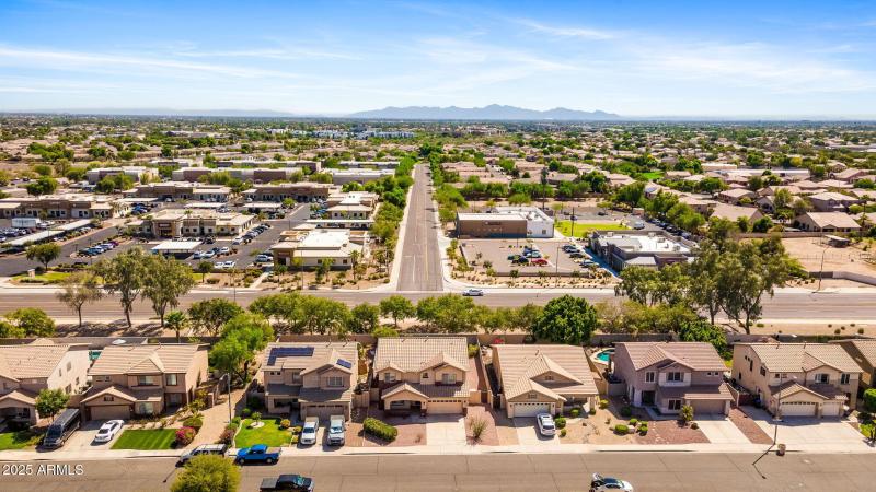 5-web-or-mls-7813 W Via Del Sol-5