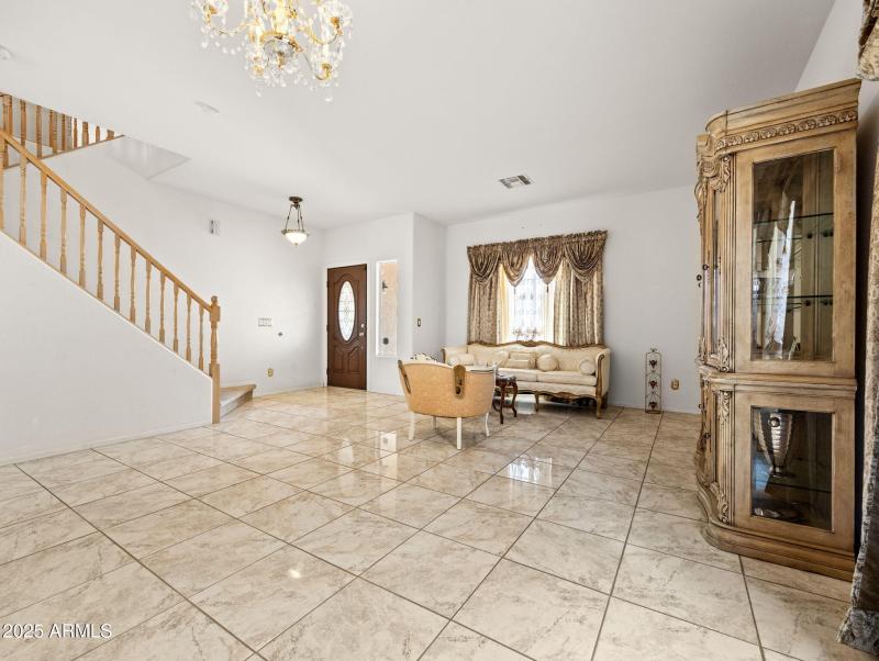 15-web-or-mls-7813 W Via Del Sol-15