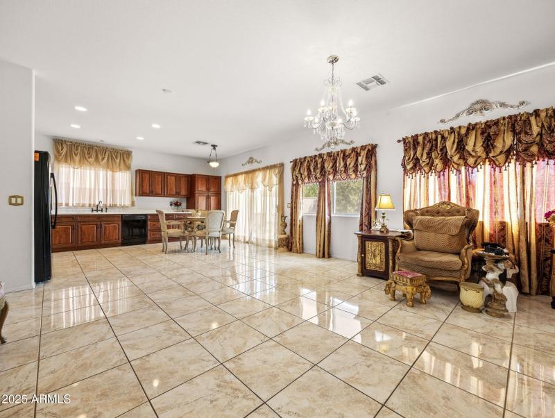 26-web-or-mls-7813 W Via Del Sol-26