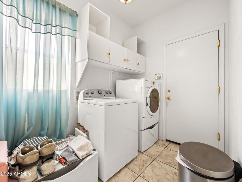 29-web-or-mls-7813 W Via Del Sol-29