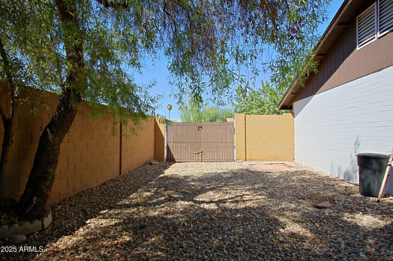 RV gate and side yard