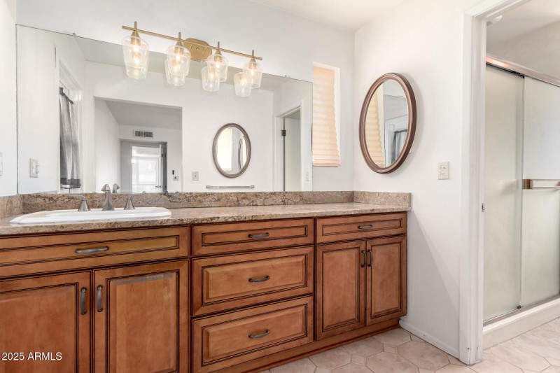 11621 N 39TH Street, Phoenix, AZ 85028