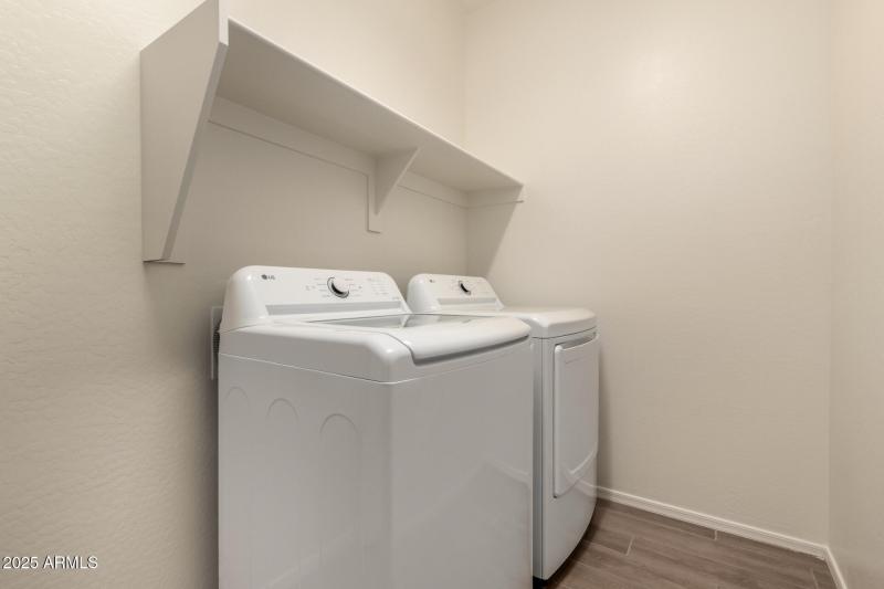 28 - Soft Wind 18253