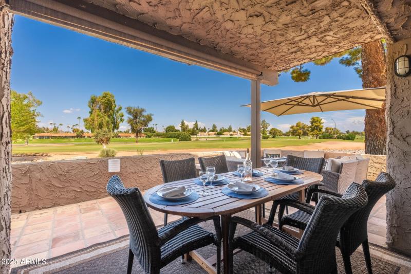 Outdoor Dining & Living - McDowell View