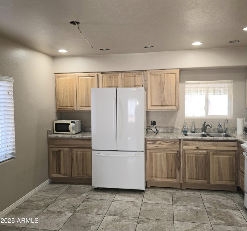 Kitchen fr Lvg Doorway