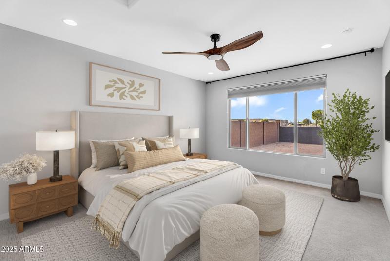 012_master_king_bed_1_278