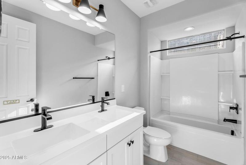 024_61-web-or-mls-coles-50_732