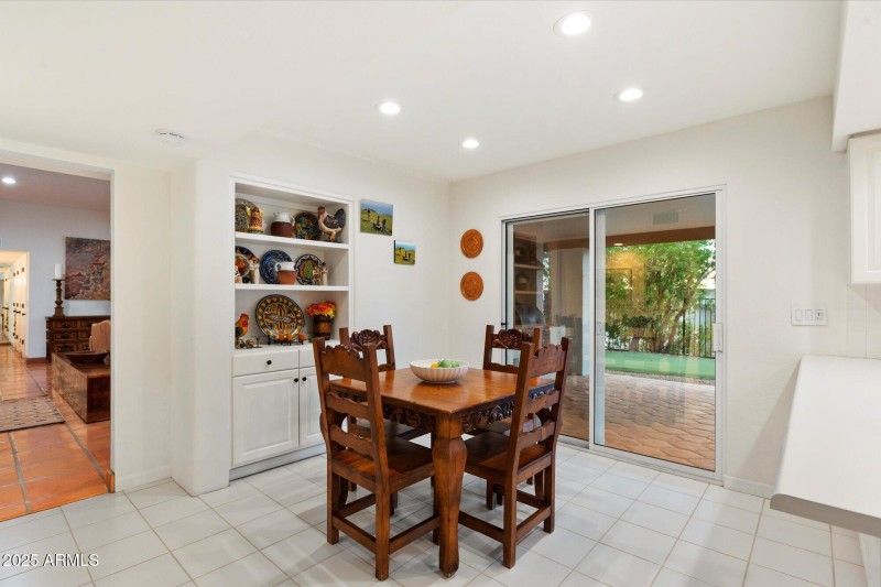 Eat-in Opens to Patio