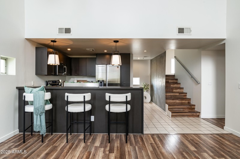 14-1111 W University Dr (14 of 37)