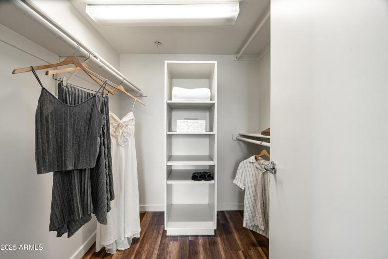 22-1111 W University Dr (22 of 37)