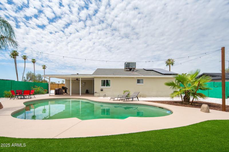 33-web-or-mls-557-s-visalia