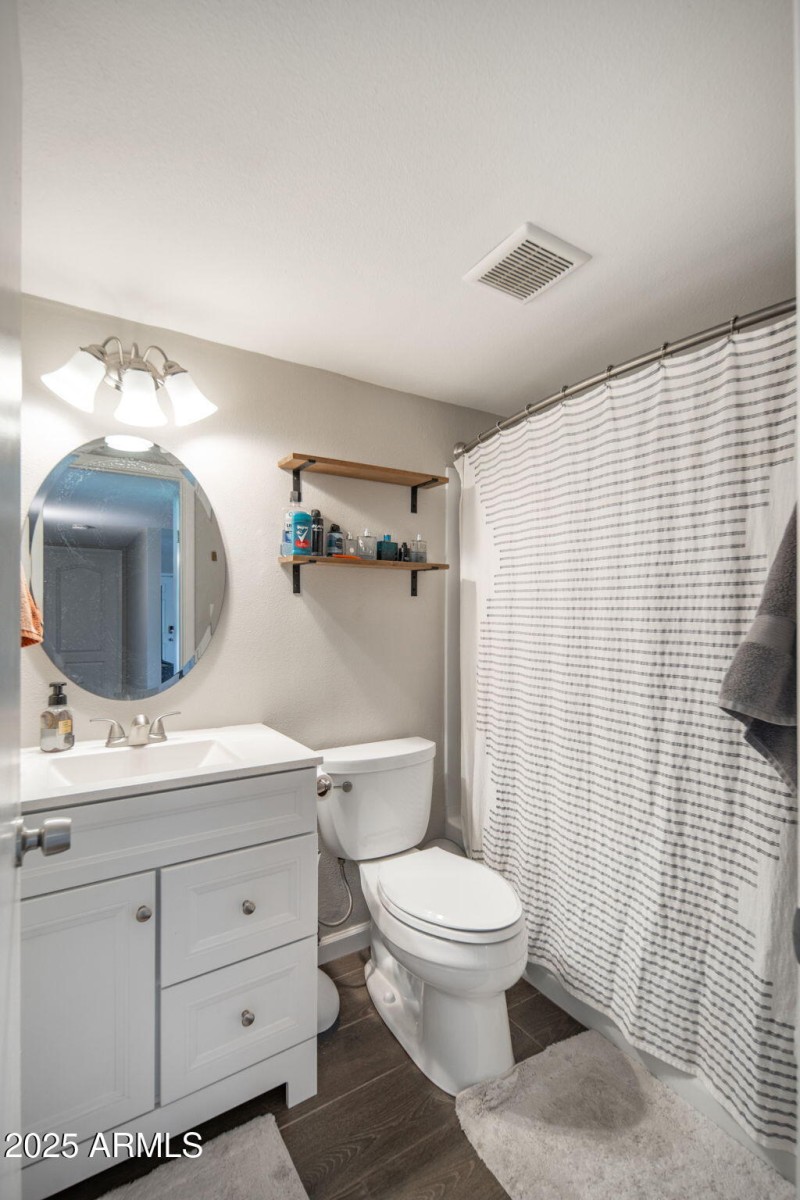 28-web-or-mls-557-s-visalia