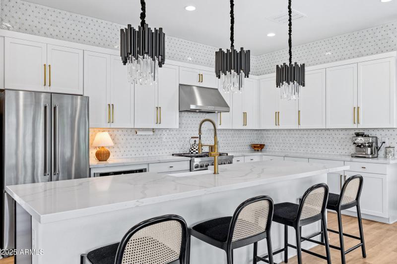 4030 W Serpentine Dr-12