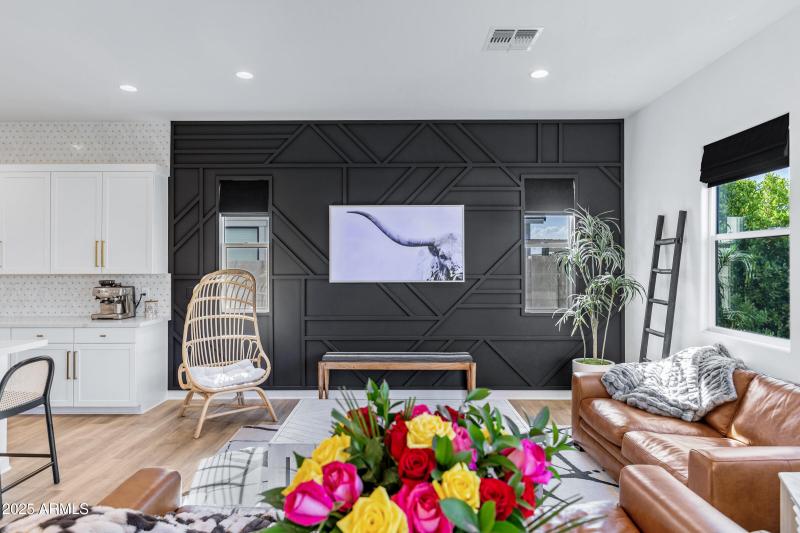 4030 W Serpentine Dr-18