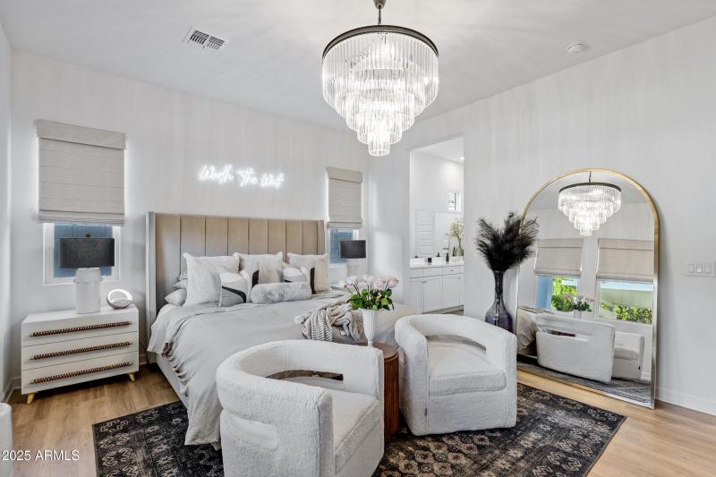 4030 W Serpentine Dr-24