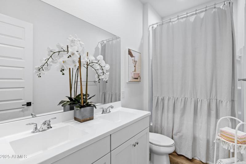 4030 W Serpentine Dr-29