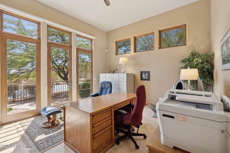 Office or Guest Castia