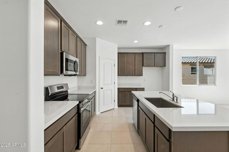 15-web-or-mls-Hilton-15 (3)