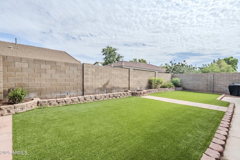 37-web-or-mls-Millbrae-37